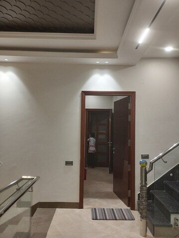Room in 4 BHK Independent House at Sector 15 – for Sale