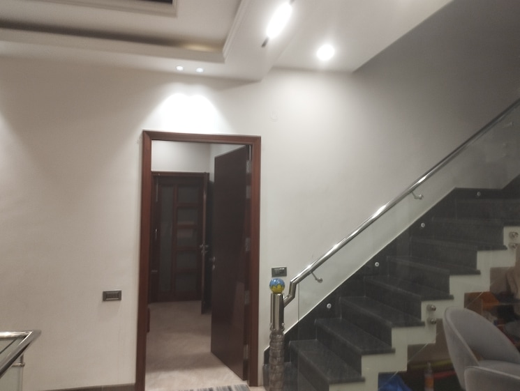 Room, sector 15 4 Bedroom 200 Sq.Yd. Independent House In Sector 15 Sonipat 8934221