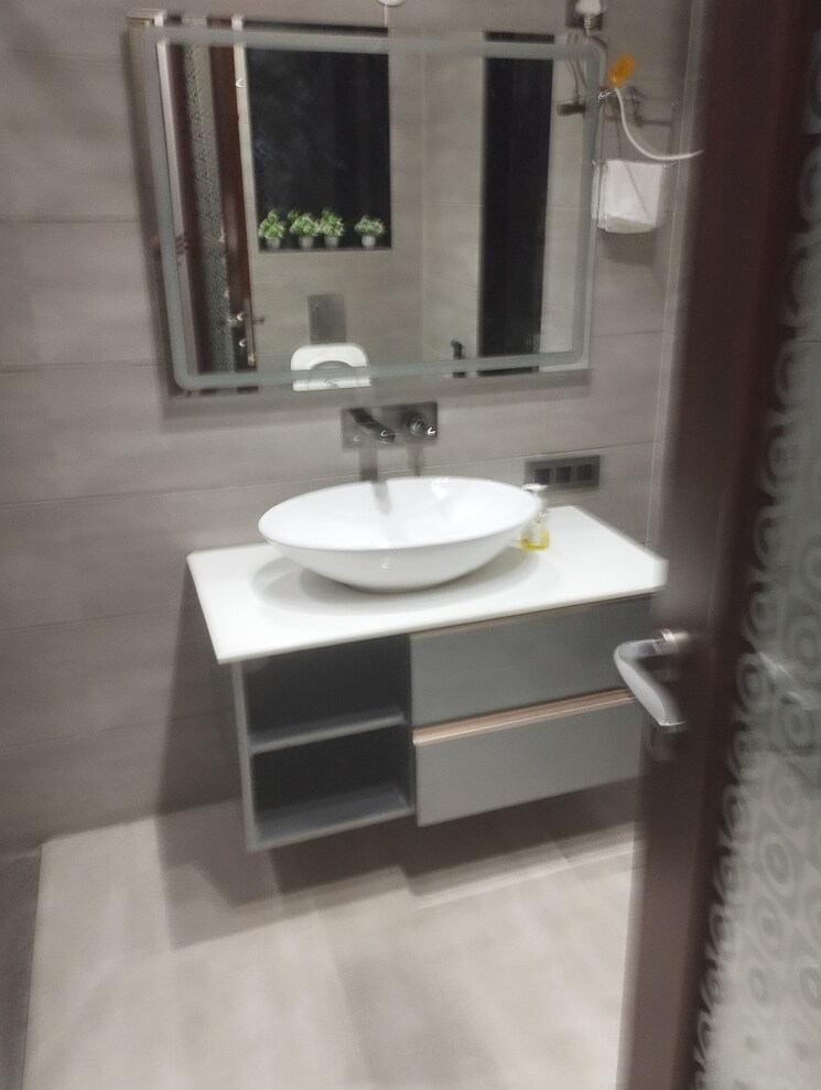 Bathroom, sector 15 4 Bedroom 200 Sq.Yd. Independent House In Sector 15 Sonipat 8934221