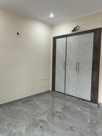 Room in 1 BHK Independent House at Sector 112 – for Rent