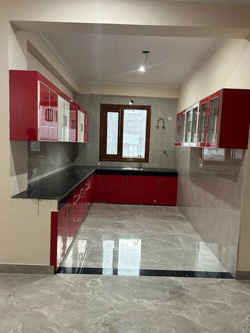 Room in 1 BHK Independent House at Sector 112 – for Rent