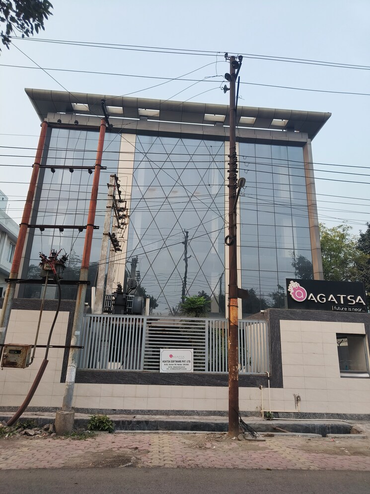 Exterior View, sector 63 Commercial Warehouse 16000 Sq.Ft. In Sector 63 Noida 8934259