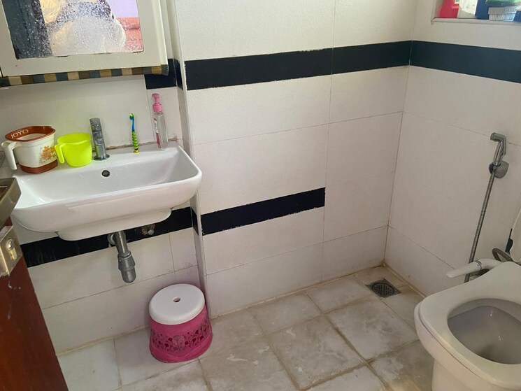 Bathroom, vajra-jasmine-county 3 Bedroom 1890 Sq.Ft. Apartment In Gachibowli Hyderabad 8934263