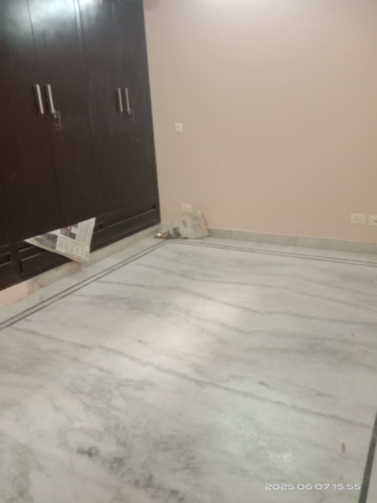 Room, huda-market 2 Bedroom 1000 Sq.Ft. Builder Floor In Sector 31 Gurgaon 8934297