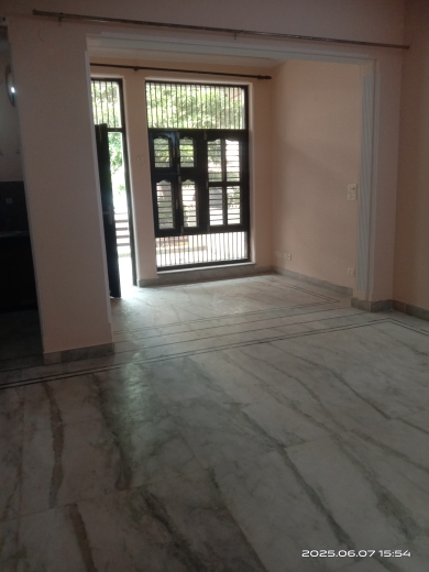2 BHK 1000 Sq.Ft. Builder Floor in Huda Market