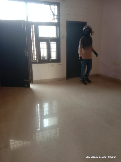 2 BHK Builder Floor For Rent in Huda Market