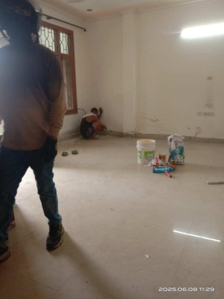  Parking, huda-market 2 Bedroom 1050 Sq.Ft. Builder Floor In Sector 31 Gurgaon 8934299