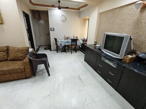 Master Bedroom in 2 BHK Apartment at Park Avenue Apartment Kandivali, Kandivali West – for Sale