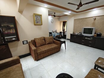 Park Avenue Apartment Kandivali