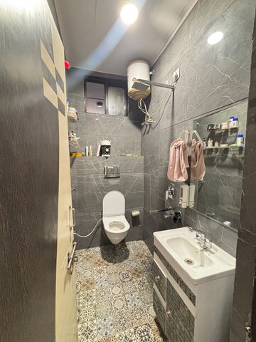 Bathroom in 2 BHK Builder Floor at Uttam Nagar – for Rent