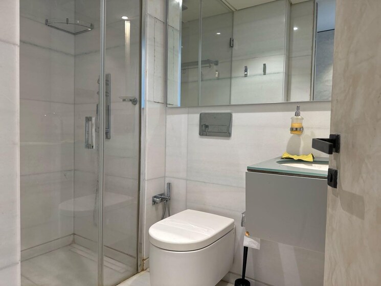 Bathroom, lodha-the-world-towers-world-one-tier-2 4 Bedroom 2819 Sq.Ft. Apartment In Worli Mumbai 8934378