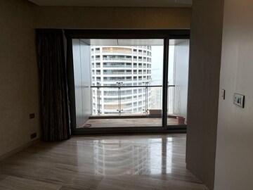 Room in 4 BHK Apartment at Lodha The World Towers World One Tier 2, Worli – for Rent