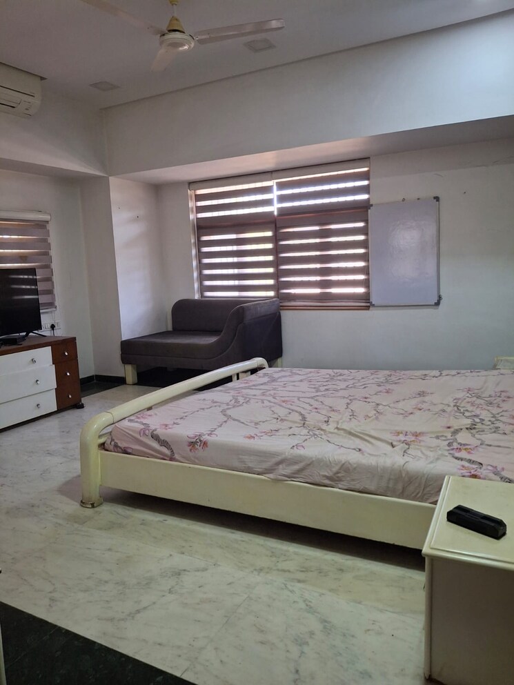 Master Bedroom, prahlad nagar 4 Bedroom 522 Sq.Yd. Independent House In Prahlad Nagar Ahmedabad 8934482