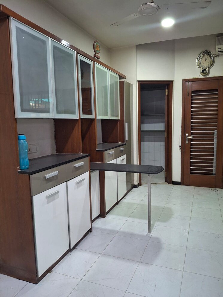 Kitchen, prahlad nagar 4 Bedroom 522 Sq.Yd. Independent House In Prahlad Nagar Ahmedabad 8934482