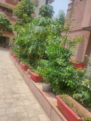 Balcony in 4 BHK Apartment at Orchid Gardens, Sector 54 – for Sale