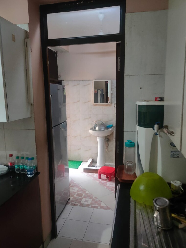 Bathroom, orchid-gardens 4 Bedroom 2700 Sq.Ft. Apartment In Sector 54 Gurgaon 8934566