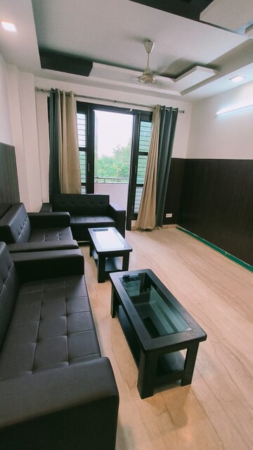 Living Room in 3 BHK Builder Floor at Janakpuri – for Rent