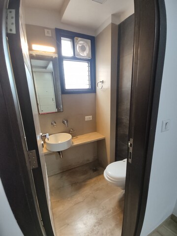 Bathroom in 3 BHK Builder Floor at Janakpuri – for Rent
