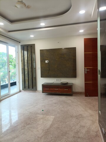 3 BHK Builder Floor For Rent in Anand Vihar
