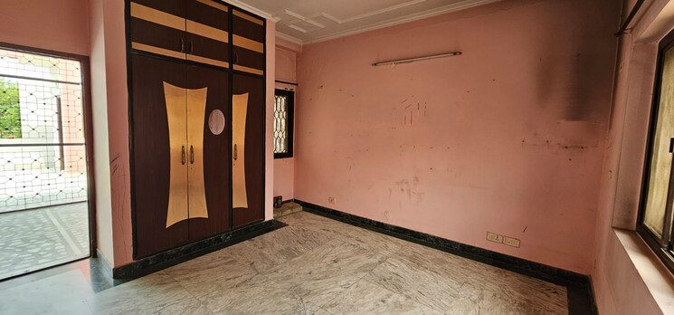 Room, rwa-apartments-sector-52 1.5 Bedroom 700 Sq.Ft. Independent House In Sector 52 Noida 8934606