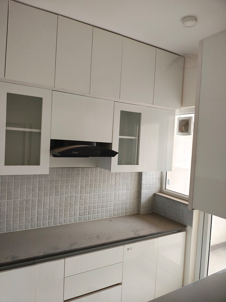 Kitchen, breez-flora-avenue-33 2.5 Bedroom 1389 Sq.Ft. Apartment In Sohna Sector 33 Gurgaon 8934614