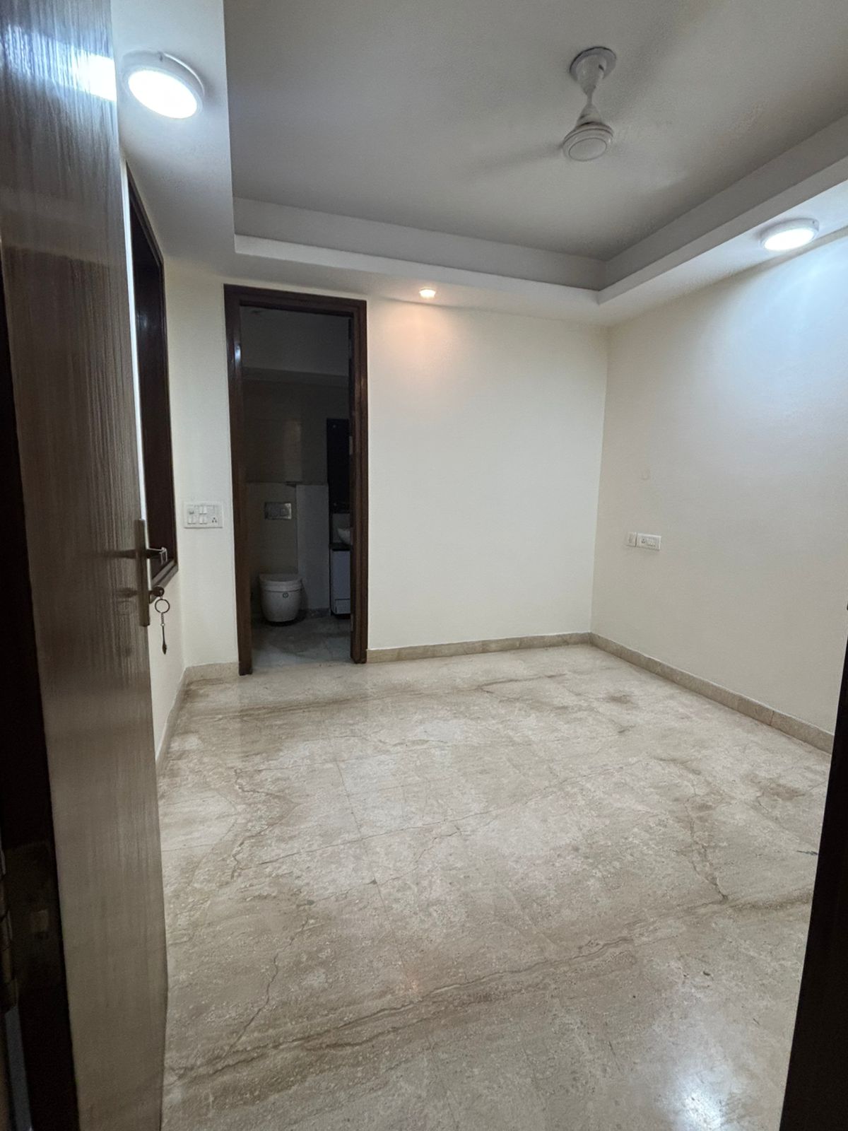 3 BHK + Servant Room Builder Floor For Rent in Sarvodaya Enclave