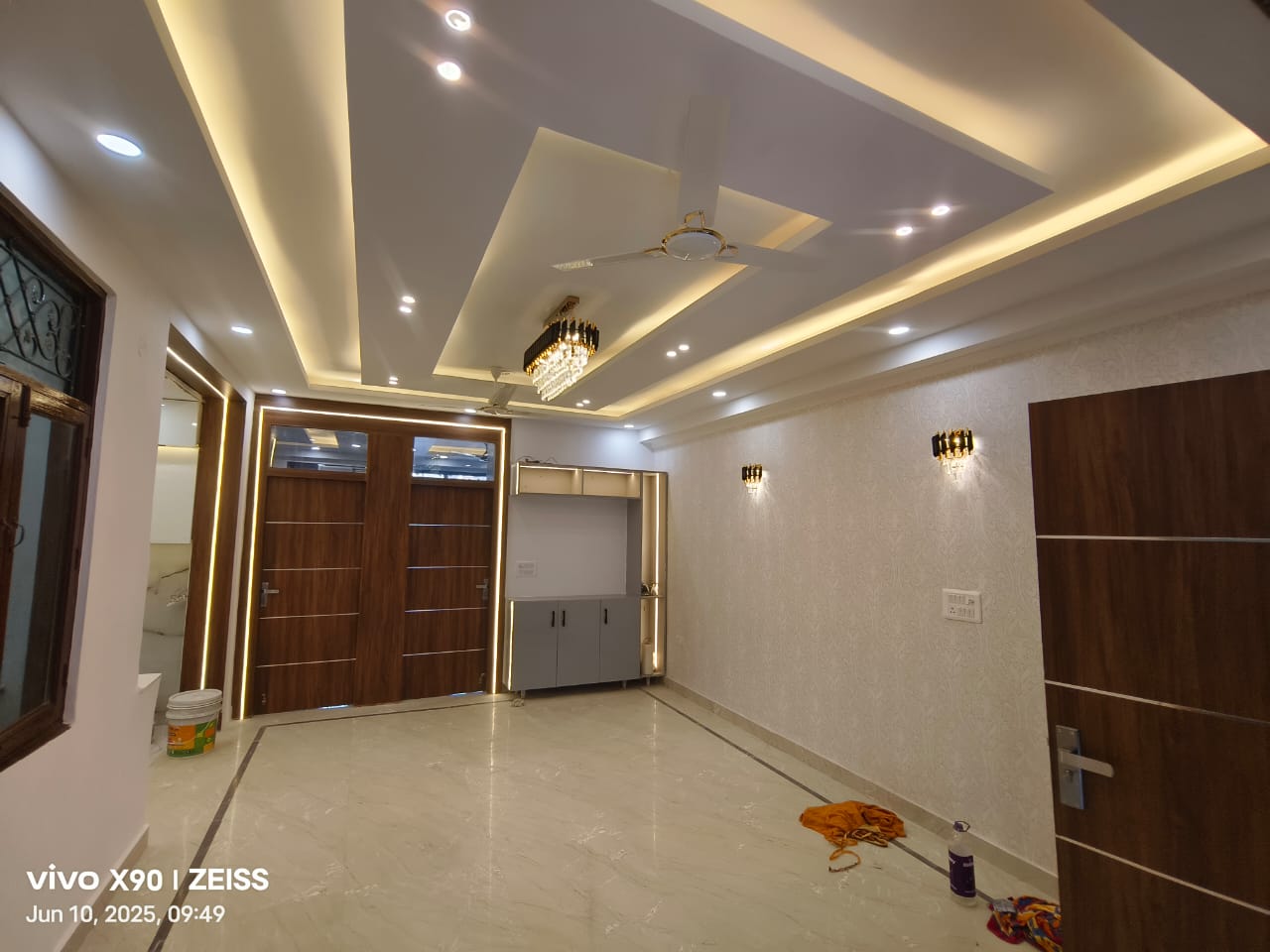 5 BHK + Servant Room Penthouse For Sale in DLF The Magnolias