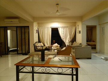 Bedroom in 4 BHK Apartment at Lake View, Aarey Colony – for Sale