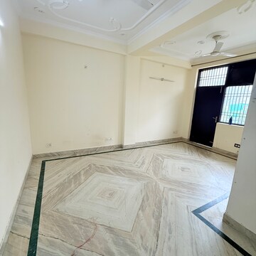 Bedroom in 2 BHK Builder Floor at Sector 105 – for Rent