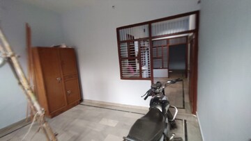 Parking in 3 BHK Independent House at Prem Nagar – for Sale
