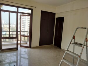 Room in 3 BHK Apartment at Umang Monsoon Breeze Phase II, Sector 78 – for Sale