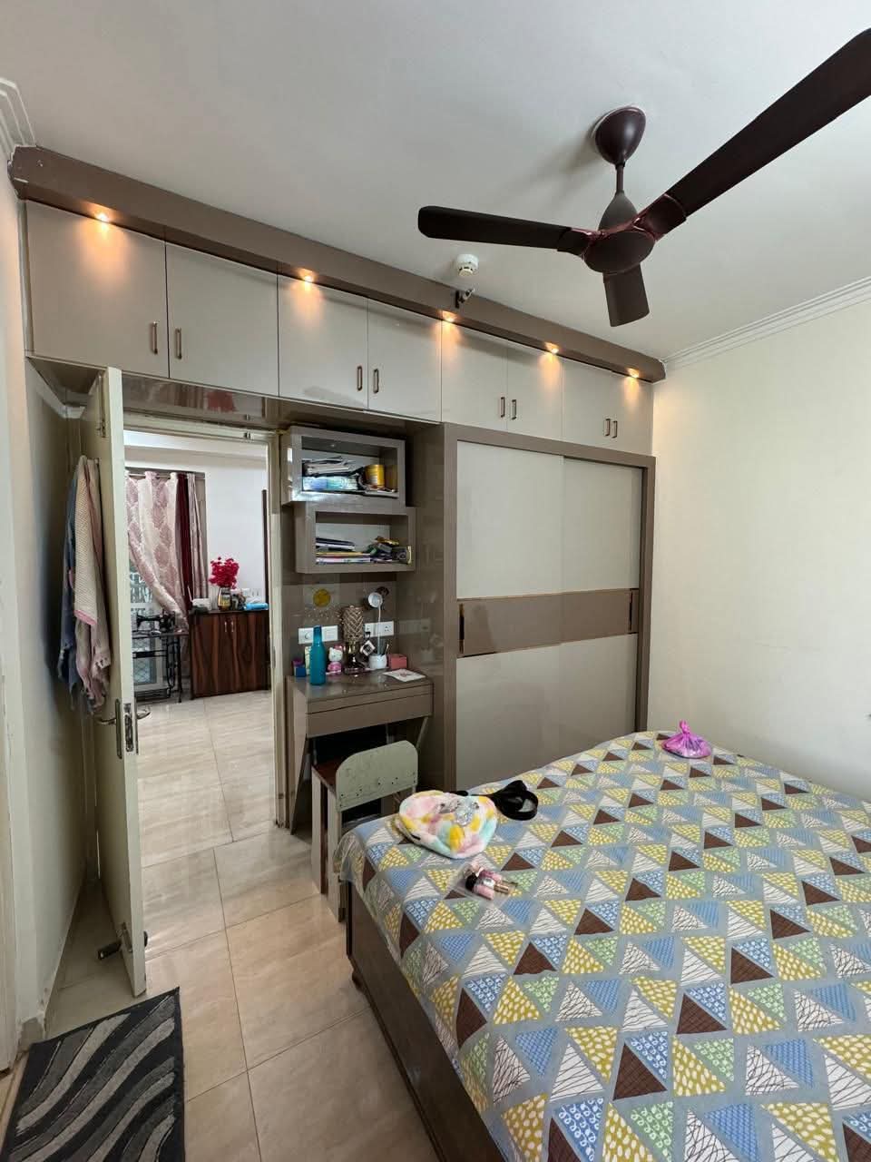 4 BHK + Pooja Room,Servant Room,Study Room,Extra Room Apartment For Rent in Sunworld Vanalika