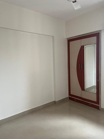 Room in 2 BHK Apartment at Supernal CHS LTD, Kolshet Road – for Rent
