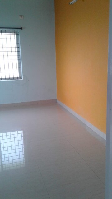 Room in 3 BHK Apartment at Nallagandla – for Rent