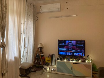 Living Room in 2 BHK Apartment at Supertech Ecociti, Sector 137 – for Rent