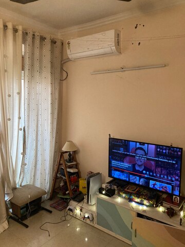 Master Bedroom in 2 BHK Apartment at Supertech Ecociti, Sector 137 – for Rent