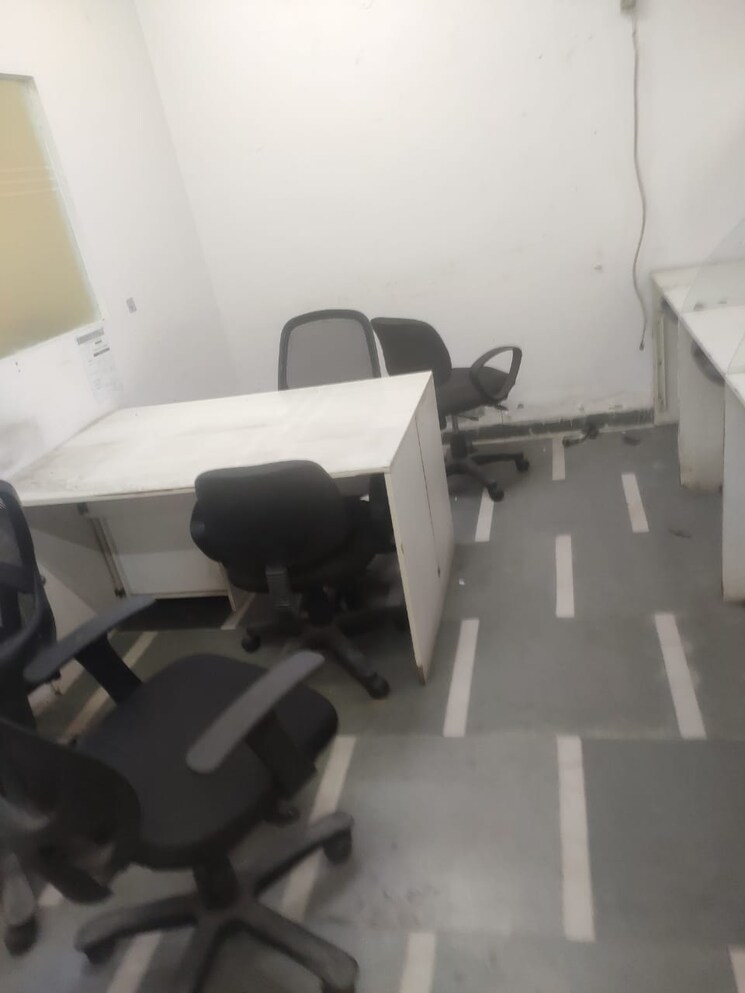 Team Area, sector 63 Commercial Office Space 1100 Sq.Ft. In Sector 63 Noida 8934906