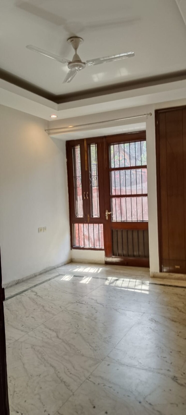 Room, unitech-south-city-ii 3 Bedroom 2800 Sq.Ft. Builder Floor In Sector 50 Gurgaon 8934926