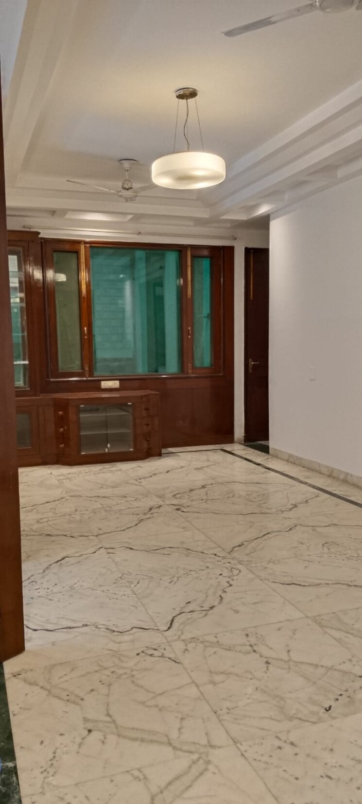 Room, unitech-south-city-ii 3 Bedroom 2800 Sq.Ft. Builder Floor In Sector 50 Gurgaon 8934926