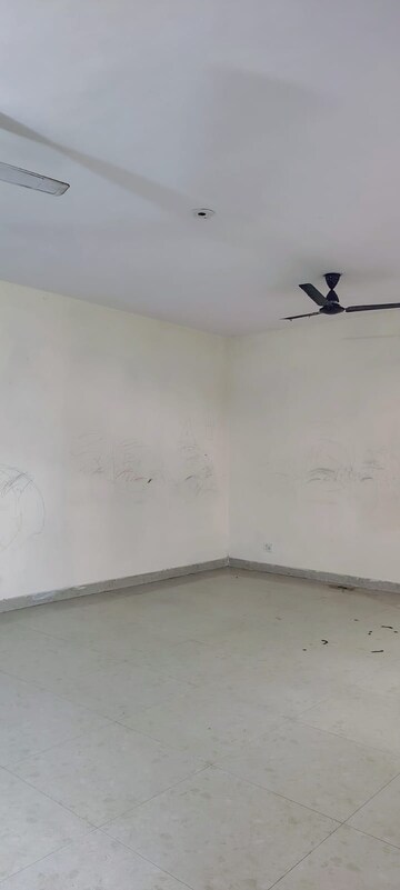 Room in 2 BHK Villa at Sector 50 – for Rent