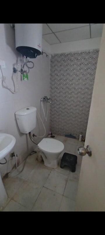 1 BHK Apartment For Rent in Gaur City 2 - 14th Avenue, Sector 16c Greater Noida