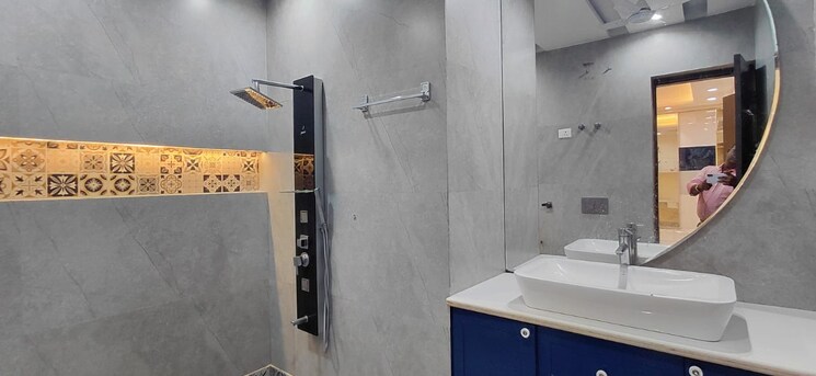 Attached Bathroom, vikas puri 2 Bedroom 900 Sq.Ft. Apartment In Vikas Puri Delhi 8903070
