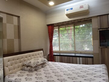 Bedroom in 2 BHK Apartment at Mansi Vihar, Malad East – for Rent