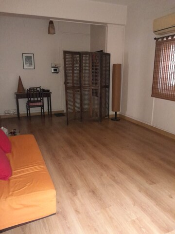 Room in 1 BHK Apartment at Colaba – for Sale