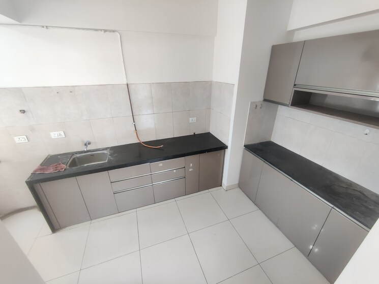 Kitchen, kumar-primrose 2 Bedroom 1050 Sq.Ft. Apartment In Kharadi Pune 8935019