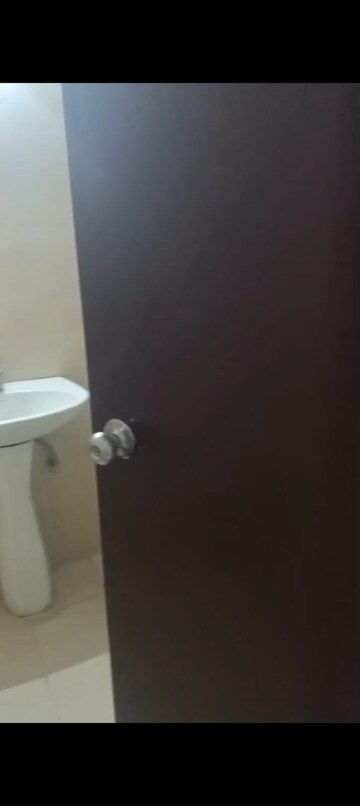 Furnished Amenities in 2 BHK Apartment at Gaur City 5th Avenue, Sector 4 Greater Noida – for Rent