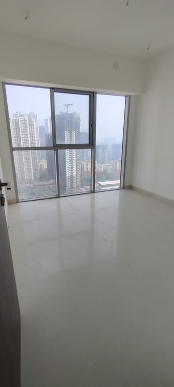 Room in 2 BHK Apartment at The Wadhwa Atmosphere, Mulund West – for Rent
