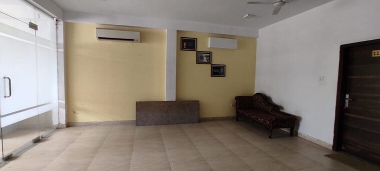 Room, gomti nagar 4 Bedroom 2850 Sq.Ft. Independent House In Gomti Nagar Lucknow 8935071
