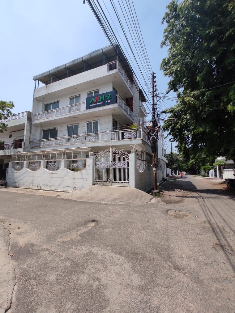 Exterior View, gomti nagar 4 Bedroom 2850 Sq.Ft. Independent House In Gomti Nagar Lucknow 8935071