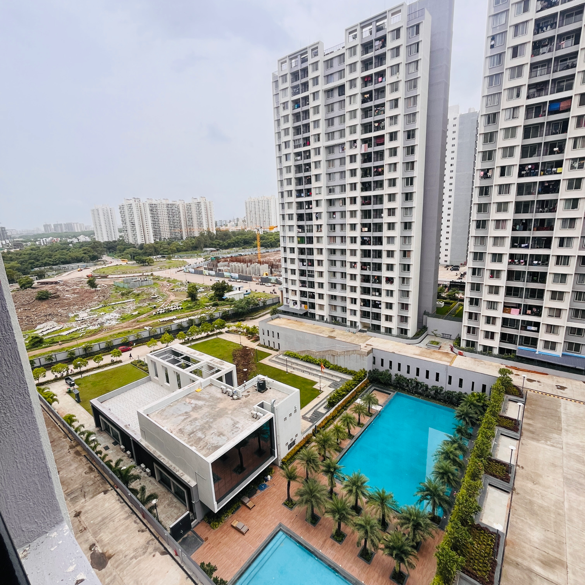 2 BHK + Pooja Room,Servant Room,Study Room,Extra Room Apartment For Rent in Kolte Patil Life Republic